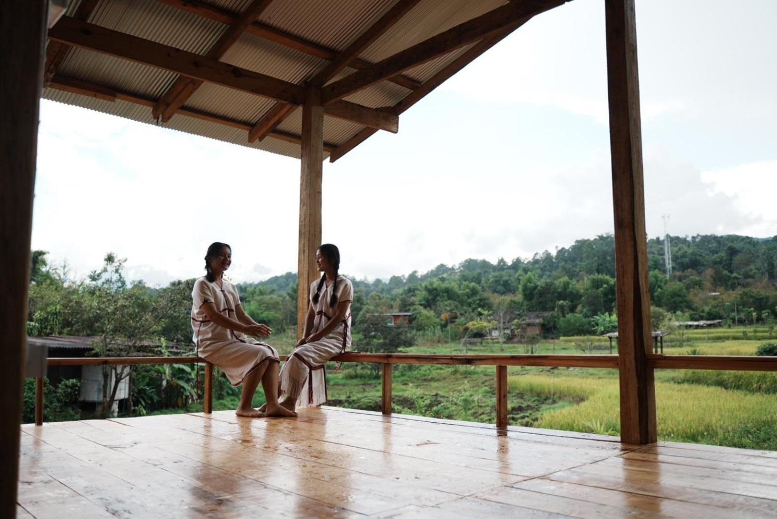 Por Joi ,Por Dee House Hostel Chiang Mai Buitenkant foto