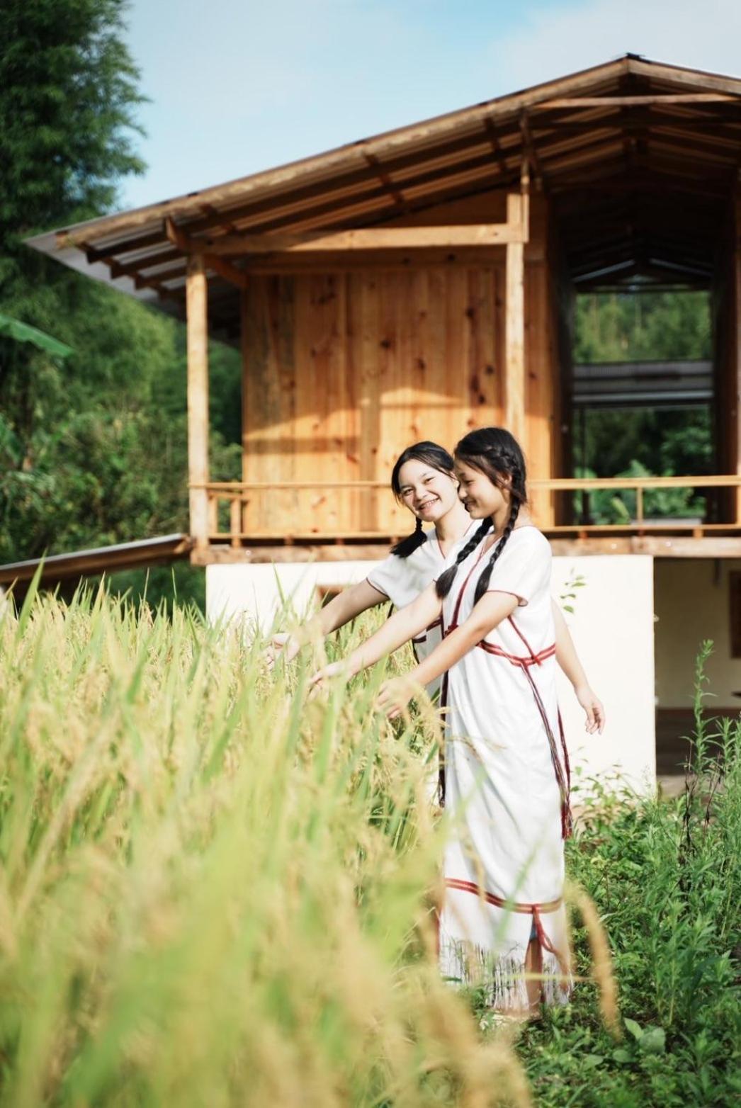 Por Joi ,Por Dee House Hostel Chiang Mai Buitenkant foto